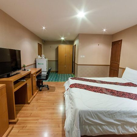 Sa-Bai-Dee Condo Chonburi Exterior foto