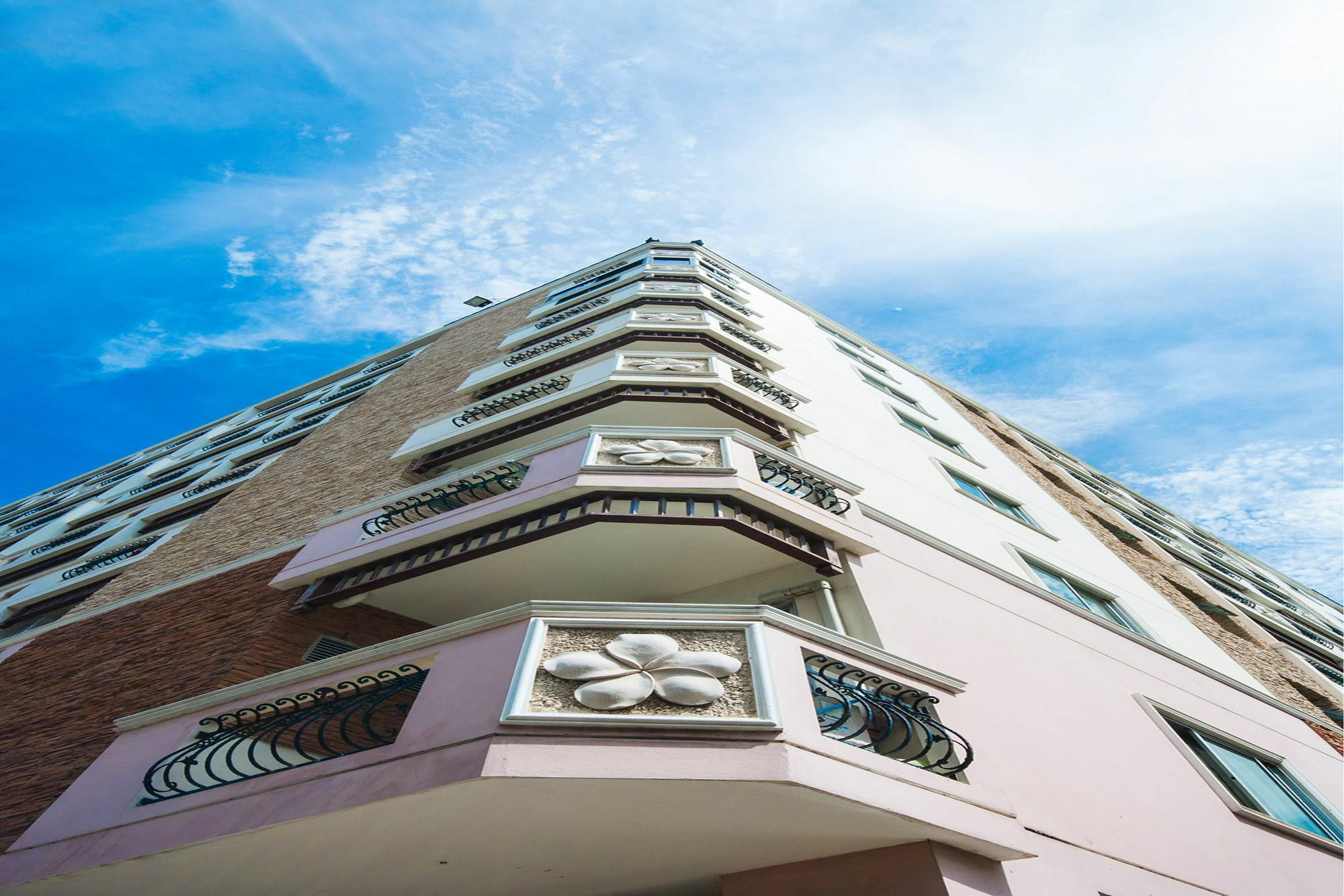 Sa-Bai-Dee Condo Chonburi Exterior foto